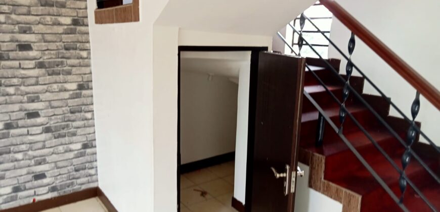 3 Bedroom  Masionatte Plus dsq for rent at syokimau at 50k pm