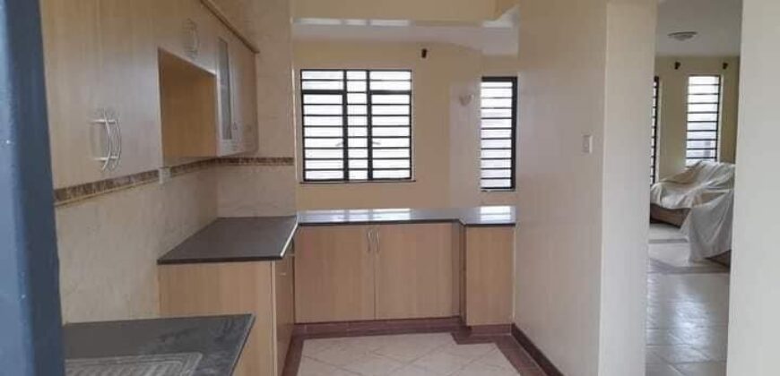 three bedroom masionatte plus dsq on rent at syokimau 45k per month