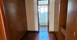 three bedroom apartment for rent at kilimani 100k per month