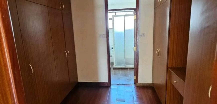 three bedroom apartment for rent at kilimani 100k per month